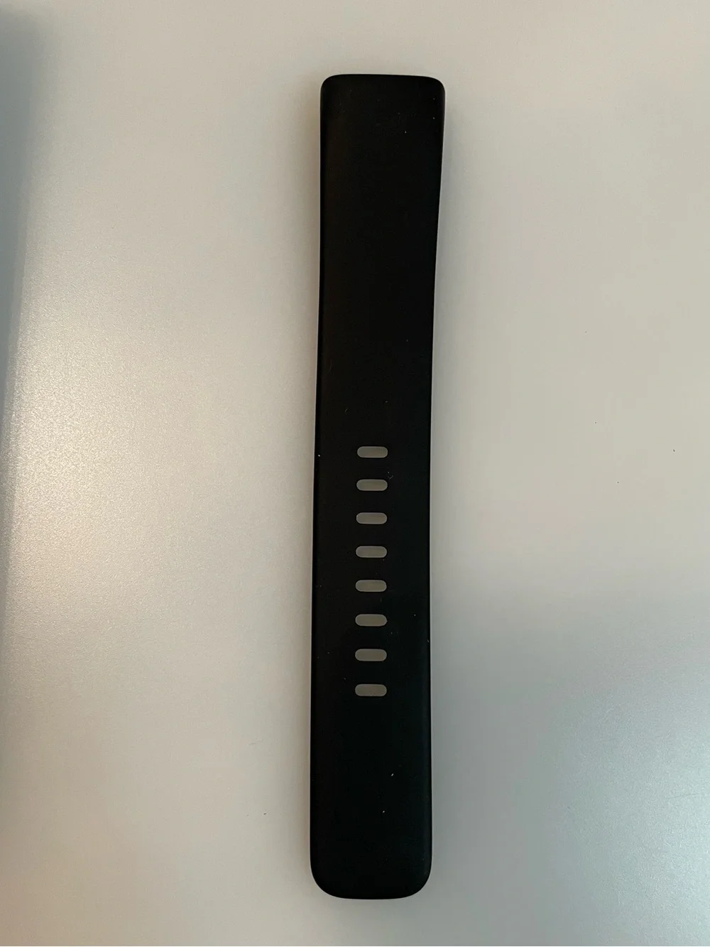 ⭐️ 5/$25 Fitbit charge 5 classic band bottom half